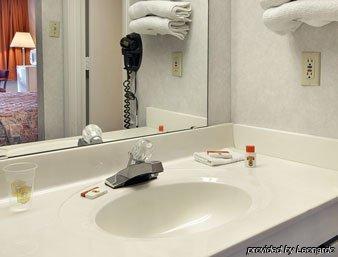Town And Country Inn Suites Spindale Экстерьер фото